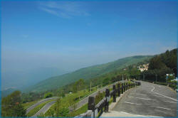 Blick vom Baita Tosca auf das Fluggelnde der Colli di San Fermo; Foto P.Gierlach