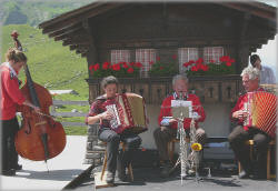 Sonntagskonzert auf der Engstligenalm