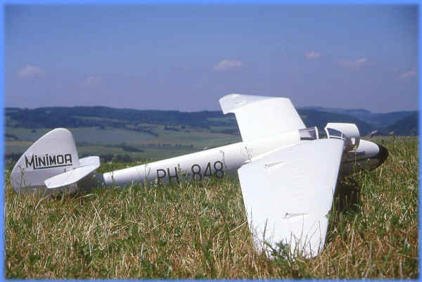 5m_minimoa_seitenansicht_oben.jpg (176770 Byte)