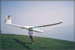 Foto Ludger Droege, Duo Discus 1:2, 9 M Spw, 35 kg, im Handstart an den Colli di San Fermo - unglaublich